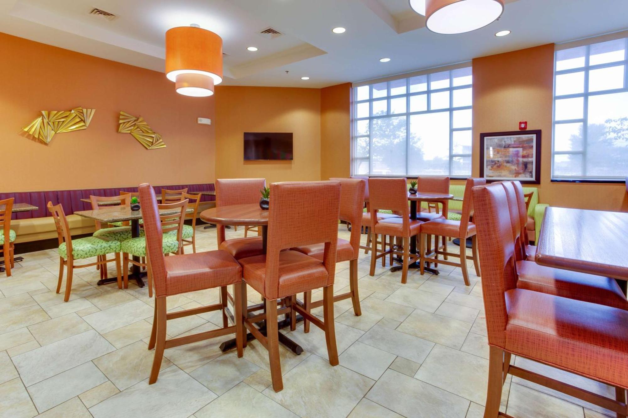 Drury Inn & Suites ווסט דה מוין מראה חיצוני תמונה