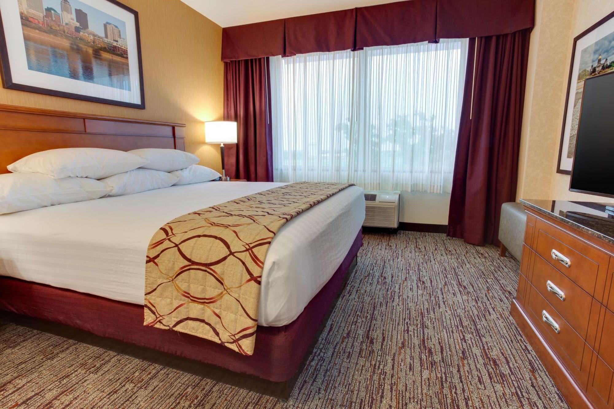 Drury Inn & Suites ווסט דה מוין מראה חיצוני תמונה