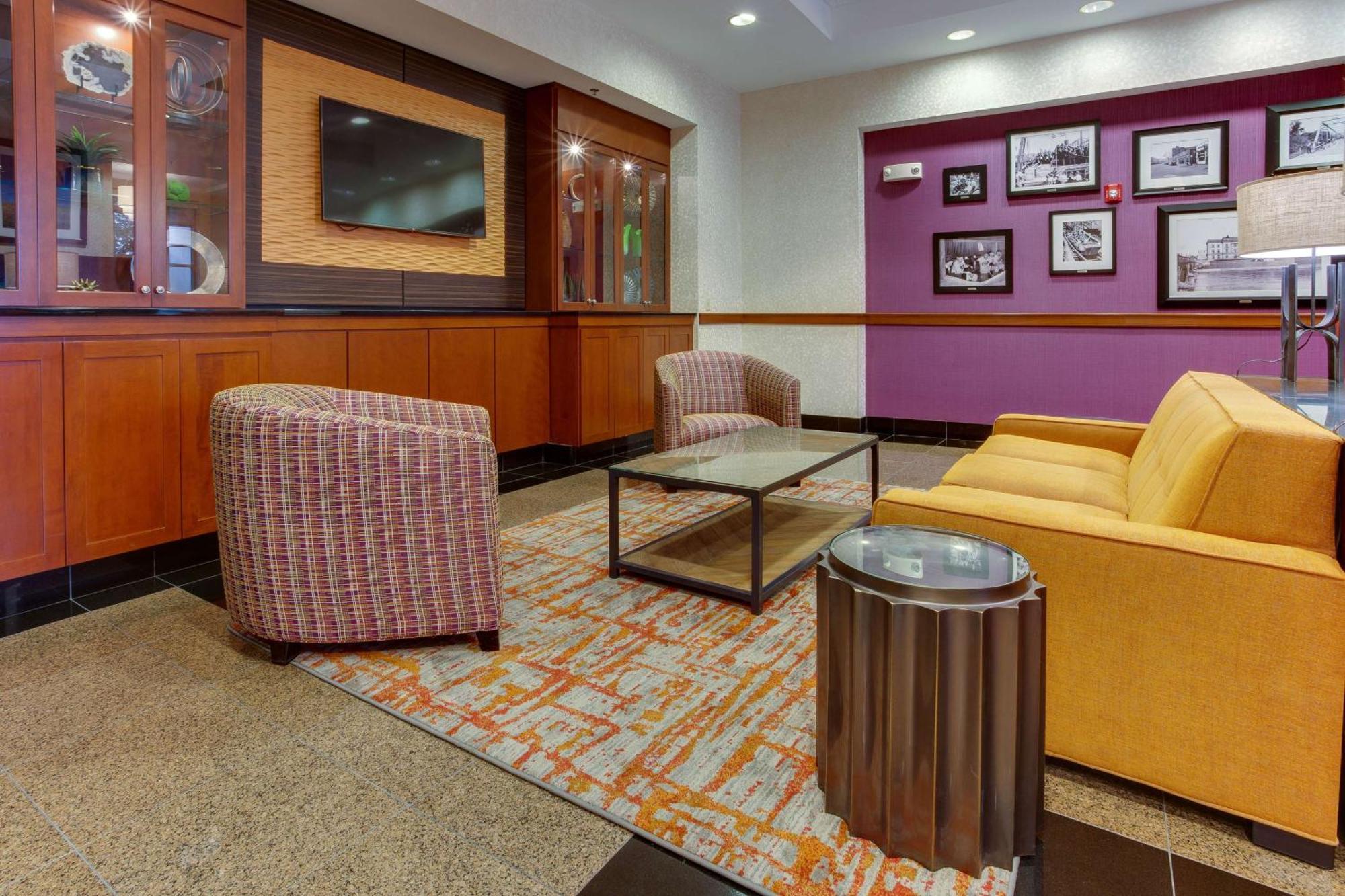 Drury Inn & Suites ווסט דה מוין מראה חיצוני תמונה