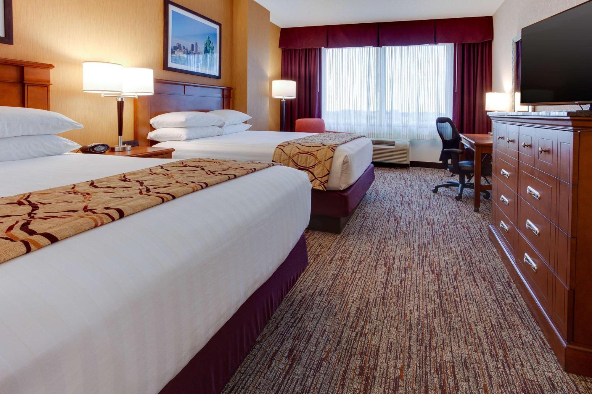 Drury Inn & Suites ווסט דה מוין מראה חיצוני תמונה
