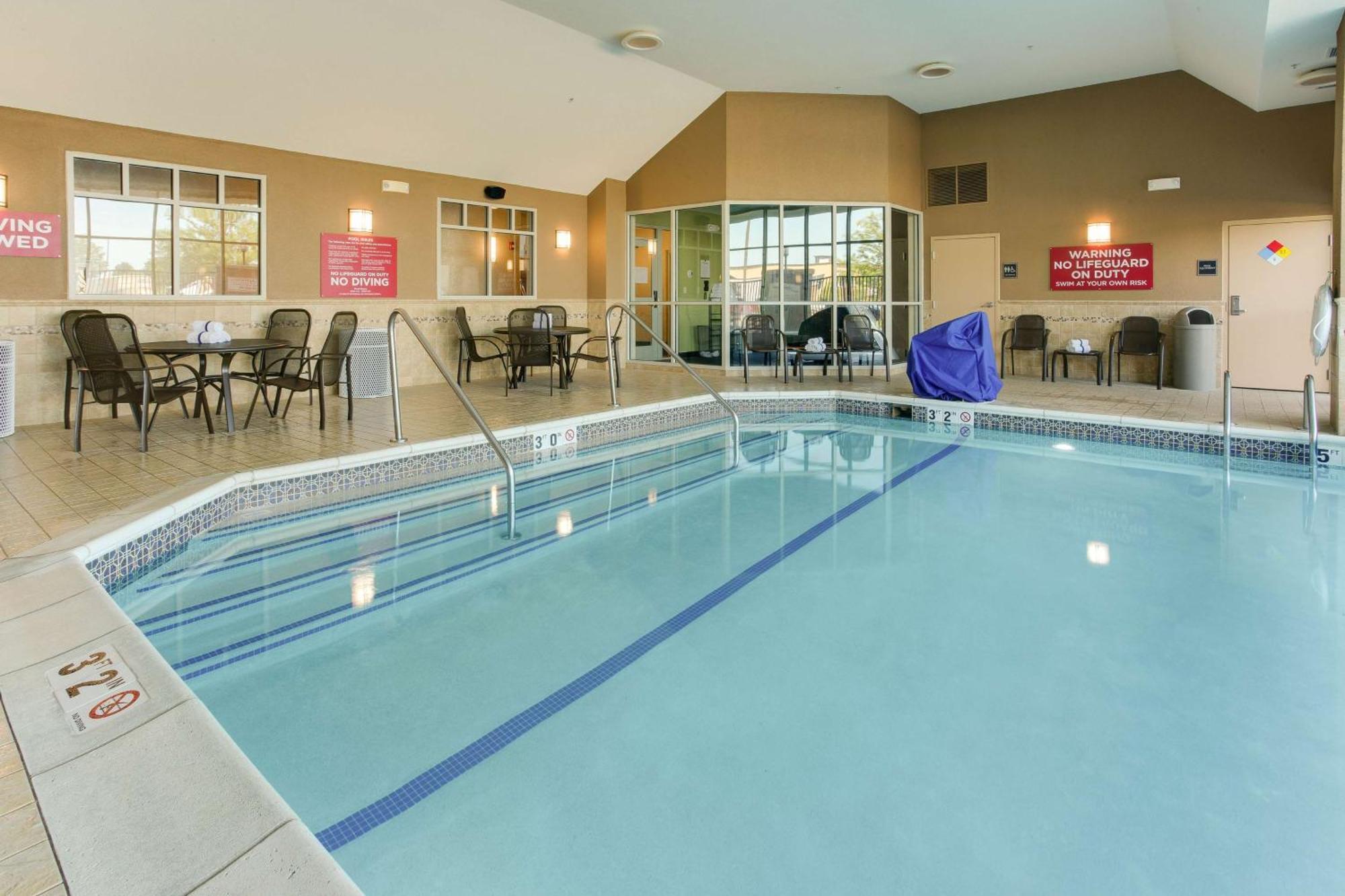 Drury Inn & Suites ווסט דה מוין מראה חיצוני תמונה