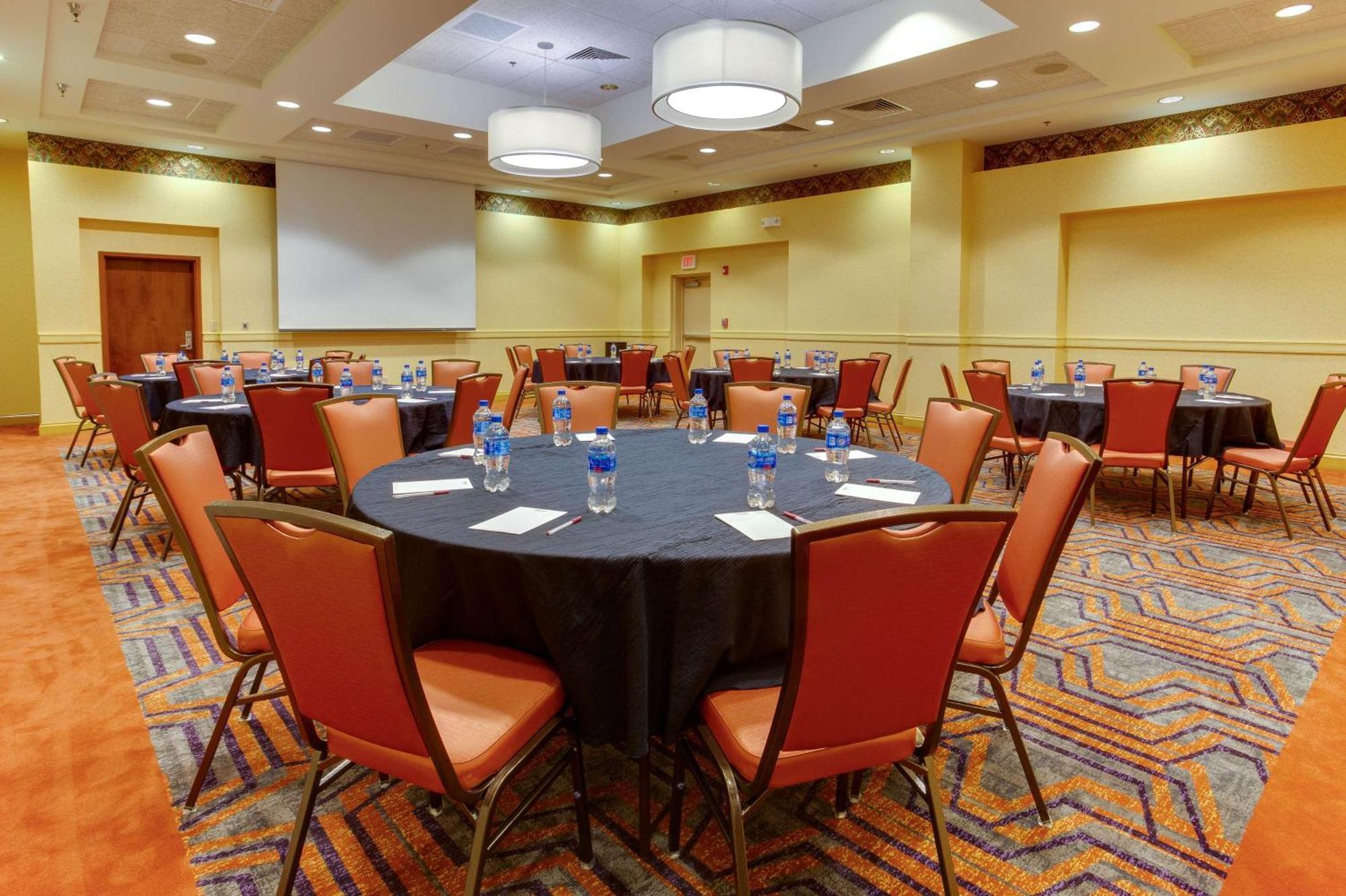 Drury Inn & Suites ווסט דה מוין מראה חיצוני תמונה