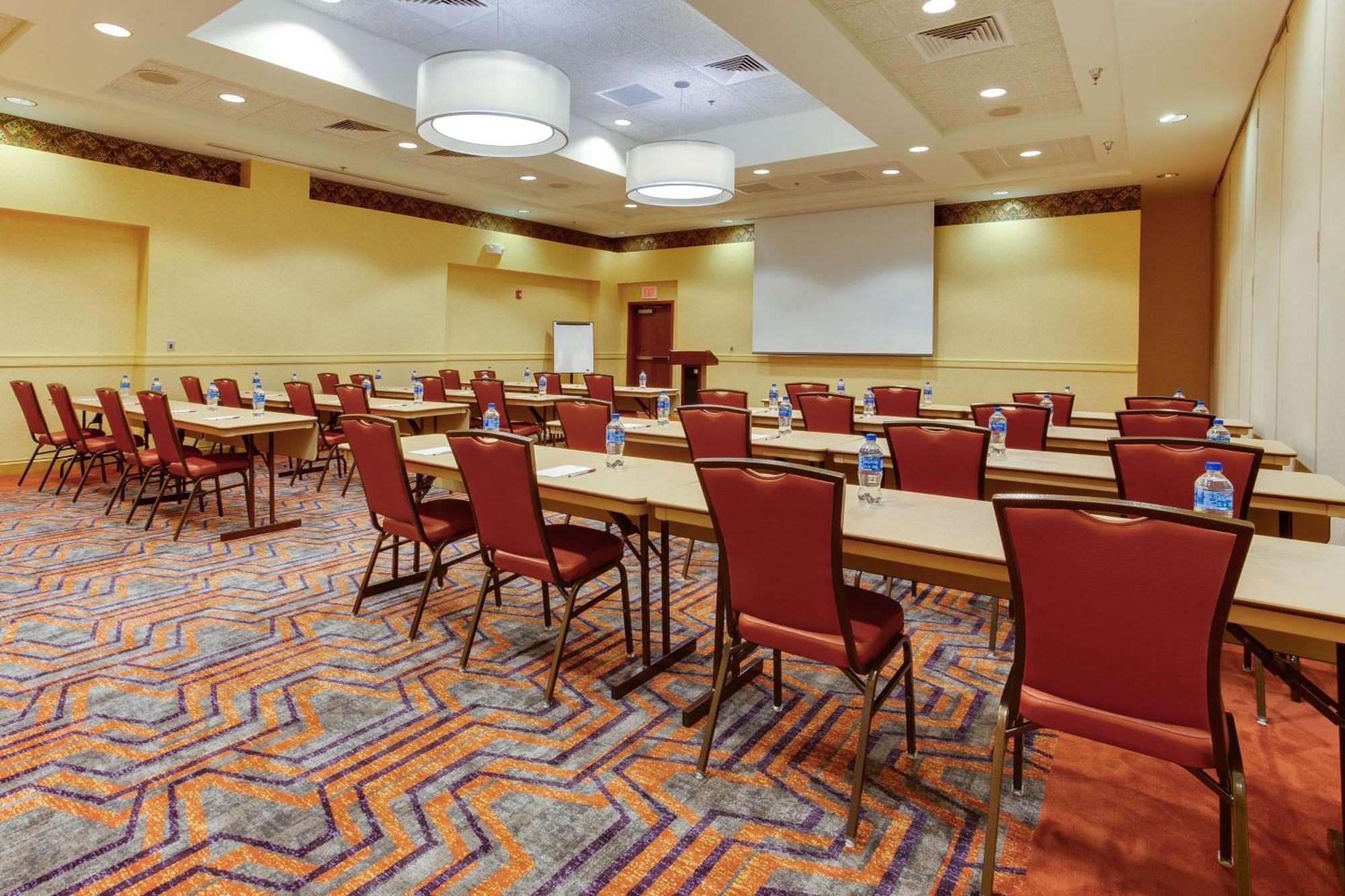 Drury Inn & Suites ווסט דה מוין מראה חיצוני תמונה
