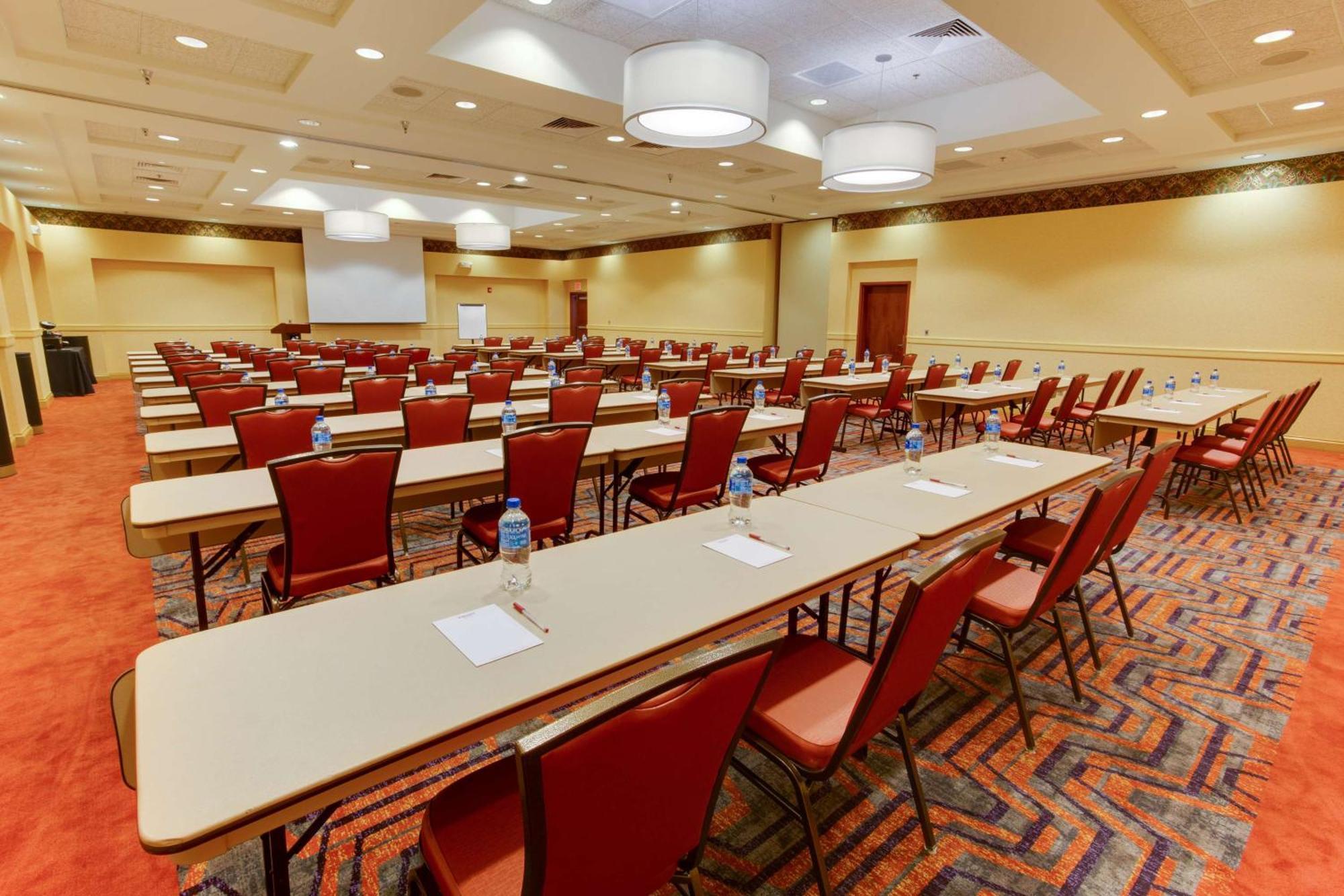 Drury Inn & Suites ווסט דה מוין מראה חיצוני תמונה