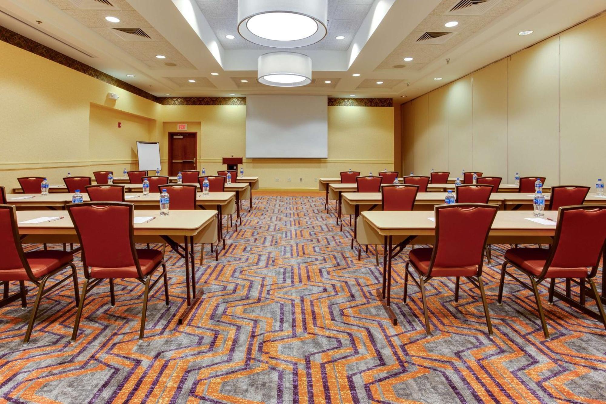 Drury Inn & Suites ווסט דה מוין מראה חיצוני תמונה
