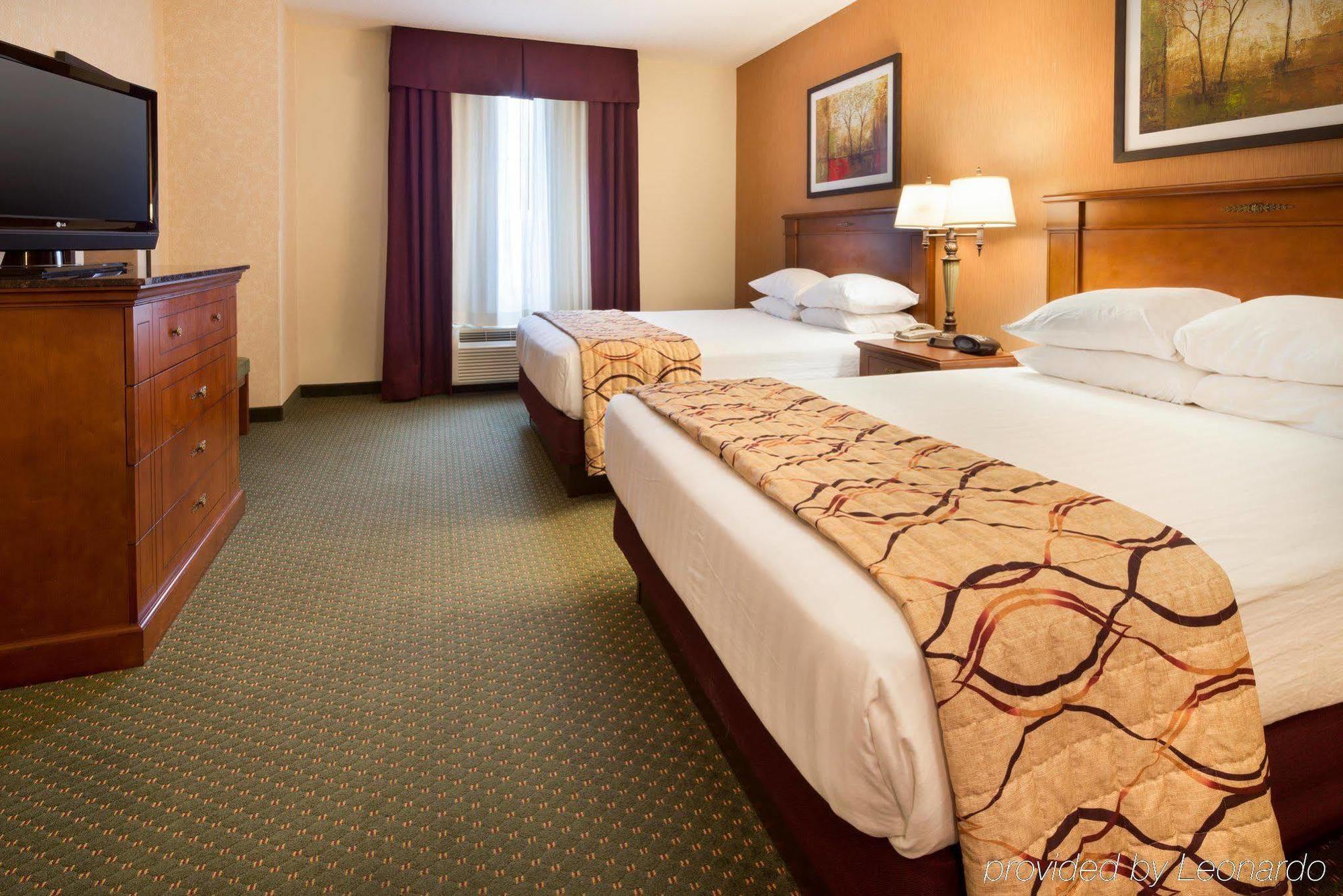 Drury Inn & Suites ווסט דה מוין מראה חיצוני תמונה